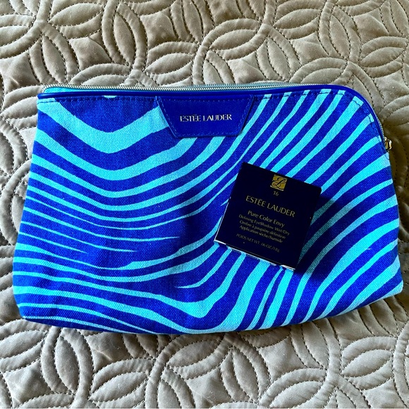 Estee Lauder Other - Estée Lauder Pure Color Envy eye shadow and makeup bag. Untouched. NWT❣️
